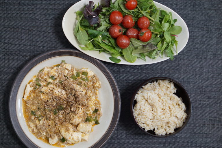 麻婆豆腐とサラダだとちょっと脂質オーバーかもという話 つよめし